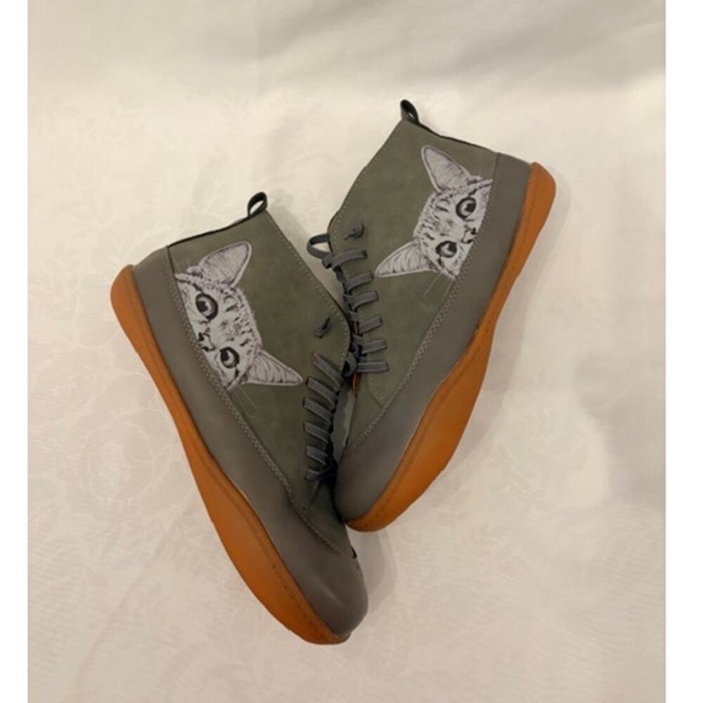Artsy Cat Lover Shoes Size 10 Olive Lace Up Ankle Sneaker Boots Indie Whimsigoth